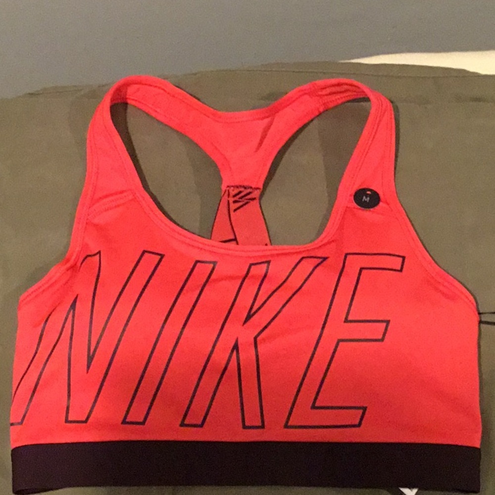 Sports bra
